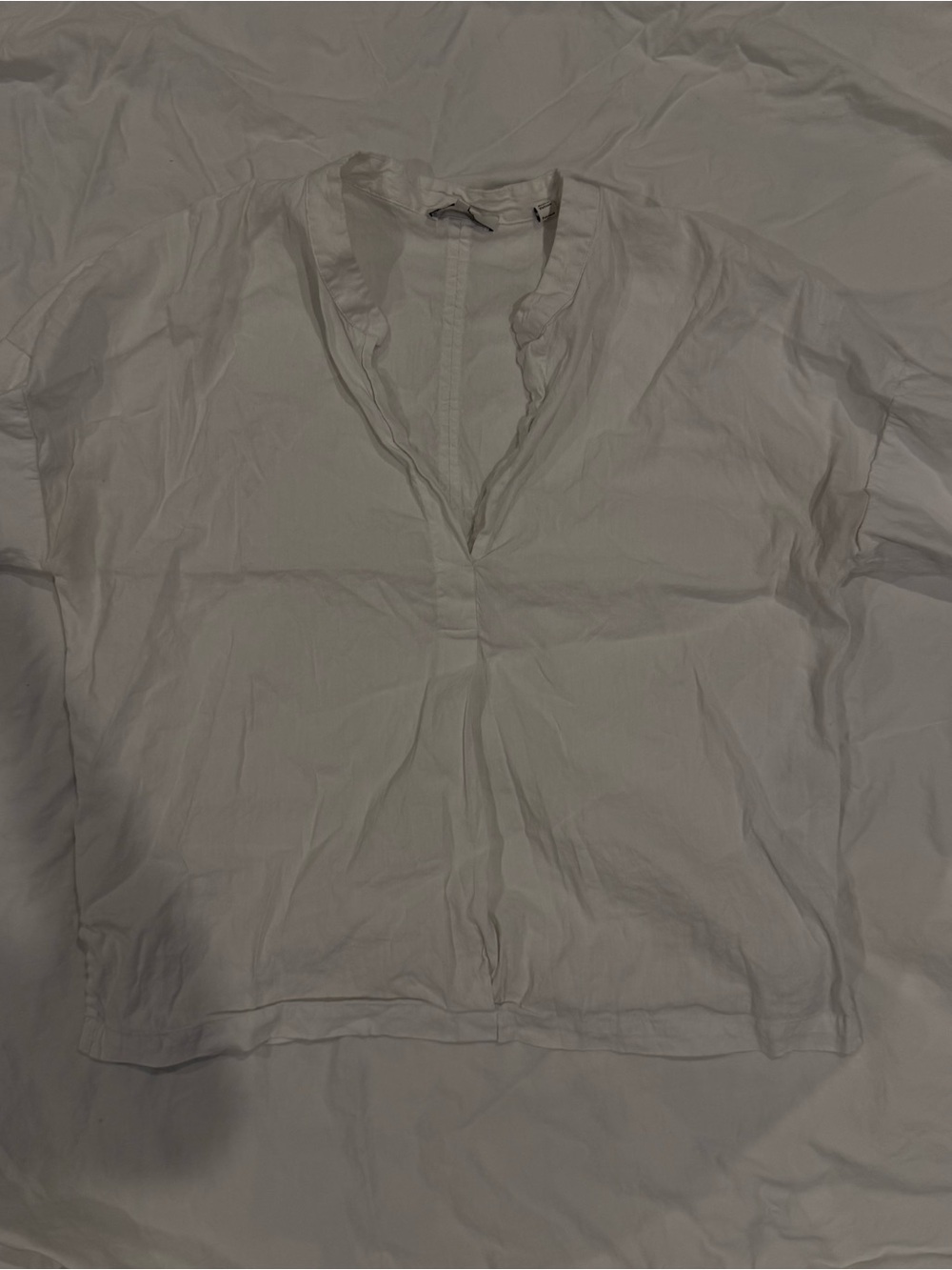 Vince White V-Neck Lightweight Blouse